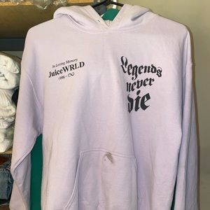 Juice wrld legends never die hoodie 
size: med used. 
Has a stain